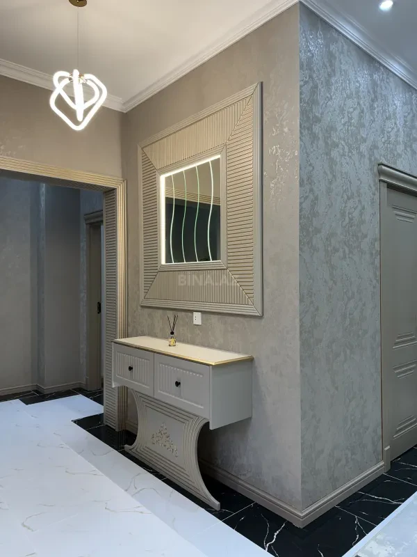 Satılır 3 otaqlı mənzil 127 m²