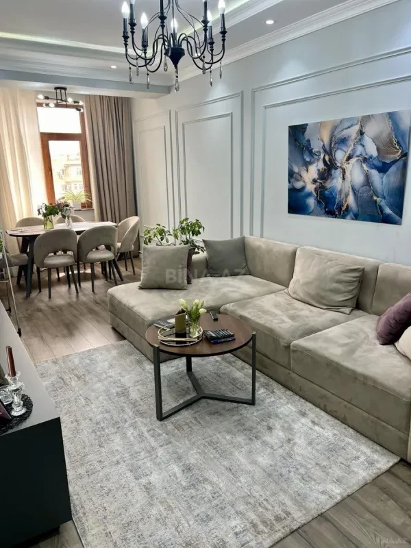 Satılır 2 otaqlı mənzil 78 m²