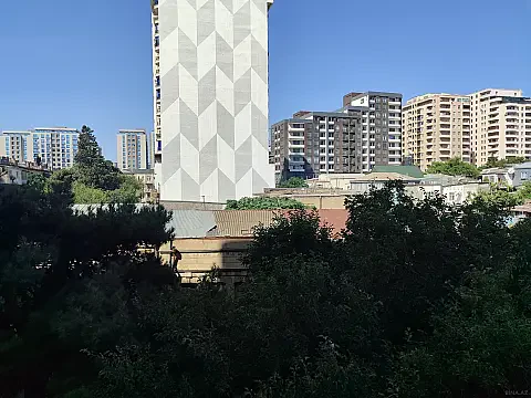 Satılır 3 otaqlı mənzil 117 m² — Bakı 3 otaq 117.00 m²