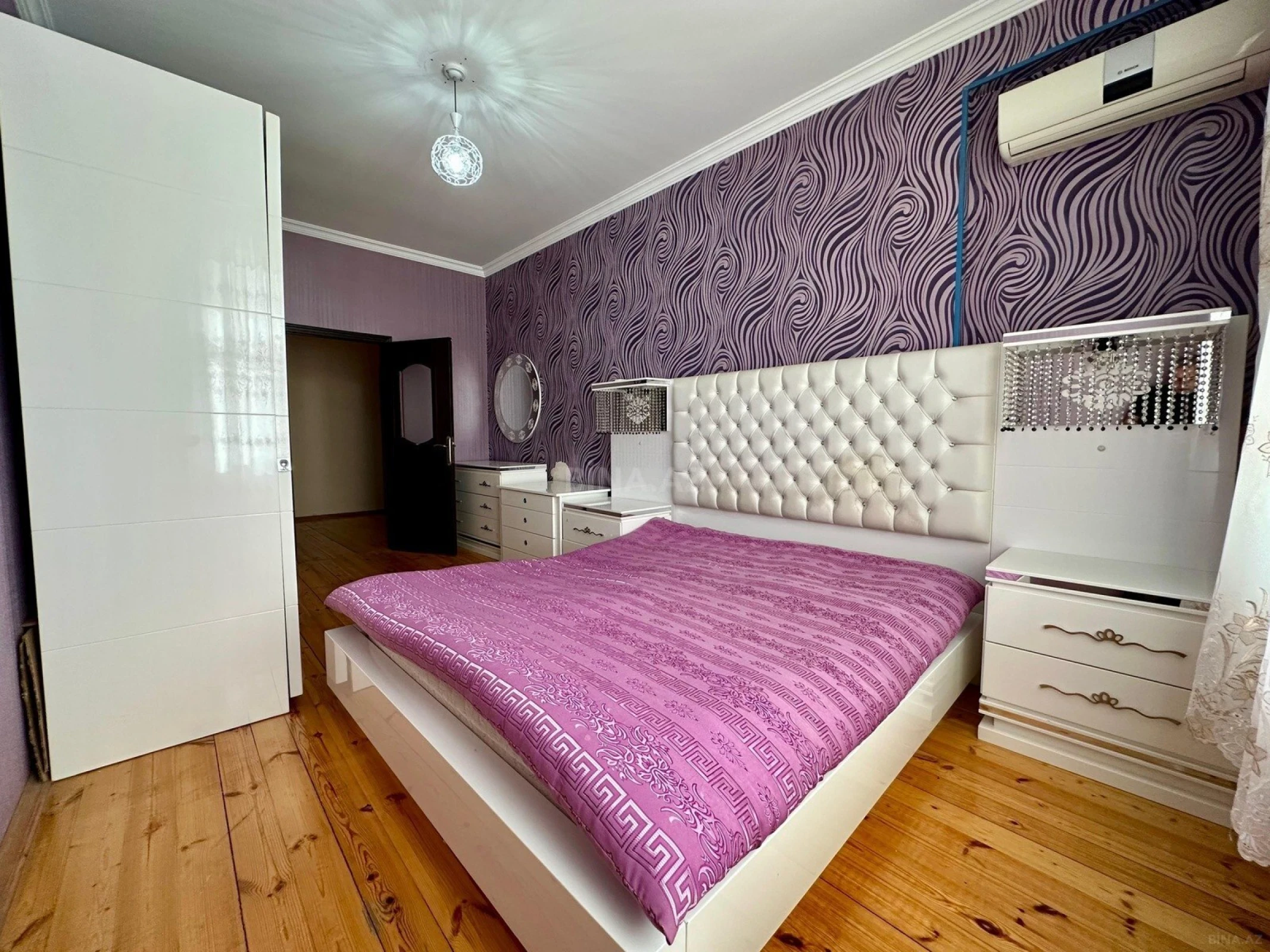Kirayə verilir 2 otaqlı mənzil 80 m²