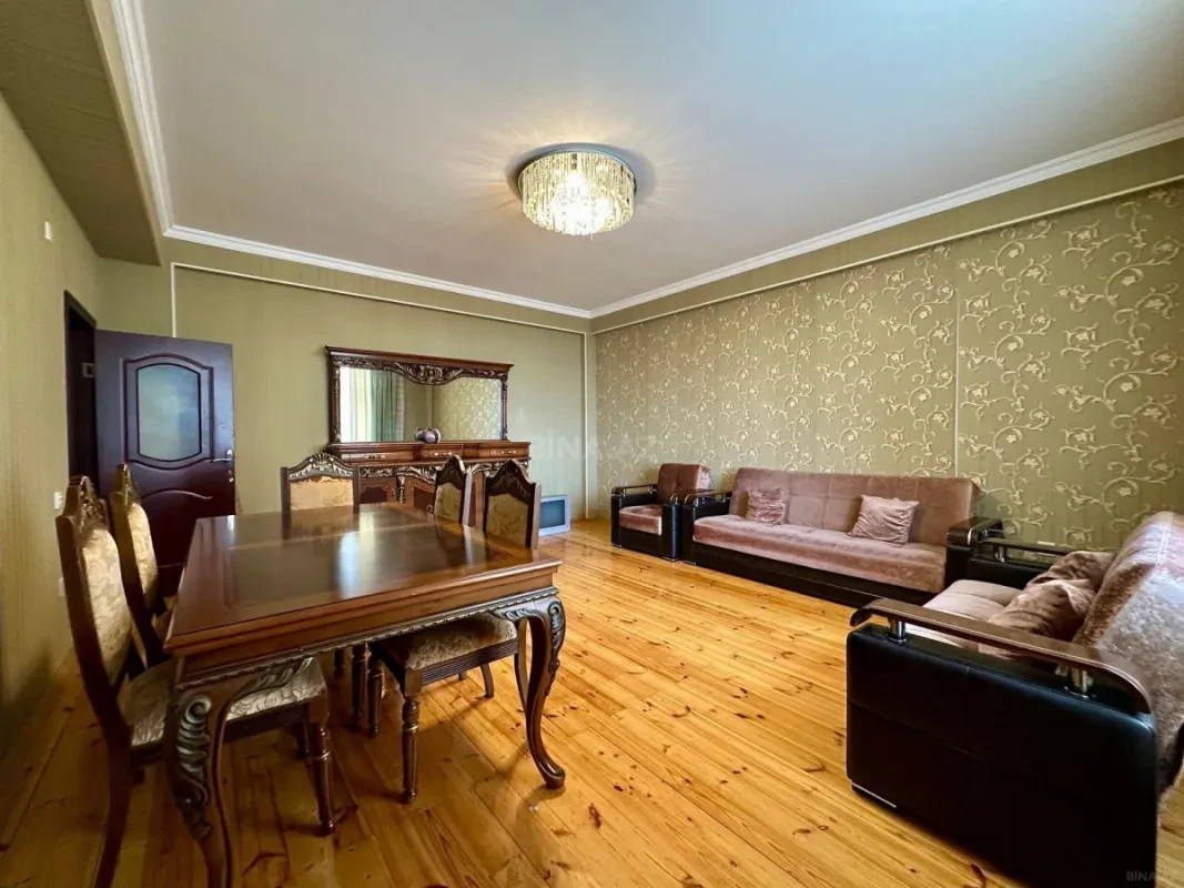 Kirayə verilir 2 otaqlı mənzil 80 m²