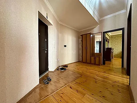 Kirayə verilir 2 otaqlı mənzil 80 m²