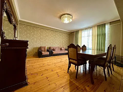 Kirayə verilir 2 otaqlı mənzil 80 m²