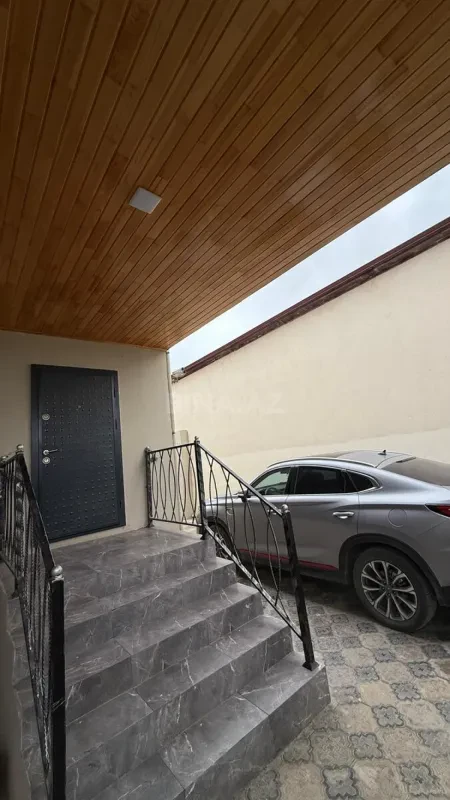 Satılır 5 otaqlı həyət evi 140 m²