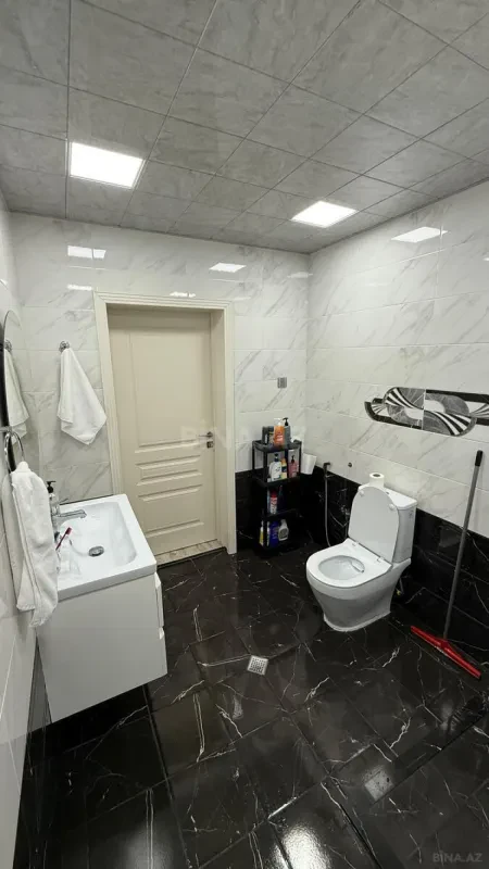 Satılır 5 otaqlı həyət evi 140 m²