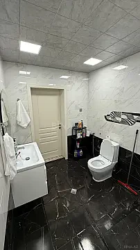 Satılır 5 otaqlı həyət evi 140 m²