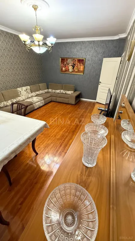 Satılır 5 otaqlı həyət evi 140 m²