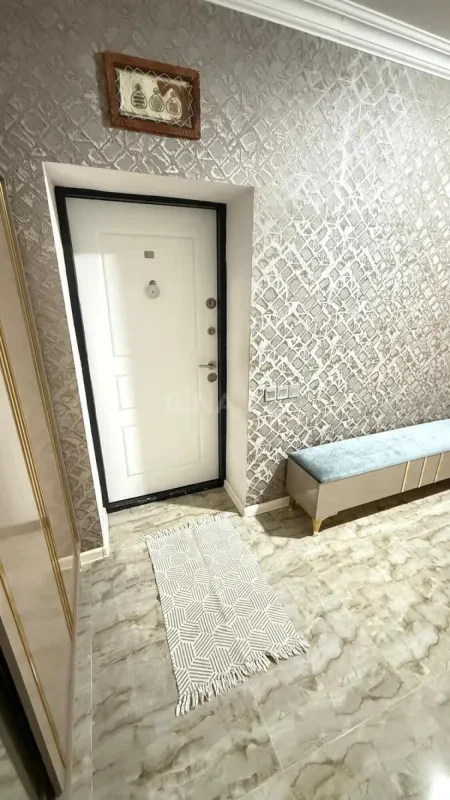 Satılır 5 otaqlı həyət evi 140 m²