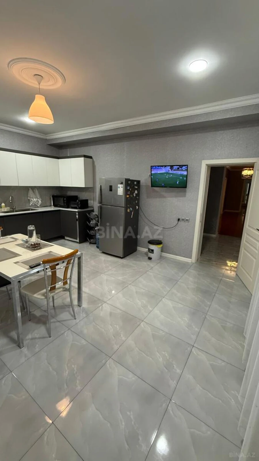Satılır 5 otaqlı həyət evi 140 m²