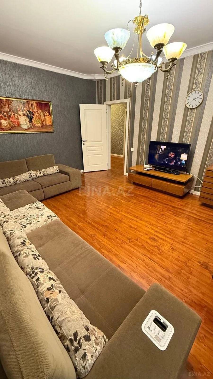 Satılır 5 otaqlı həyət evi 140 m²