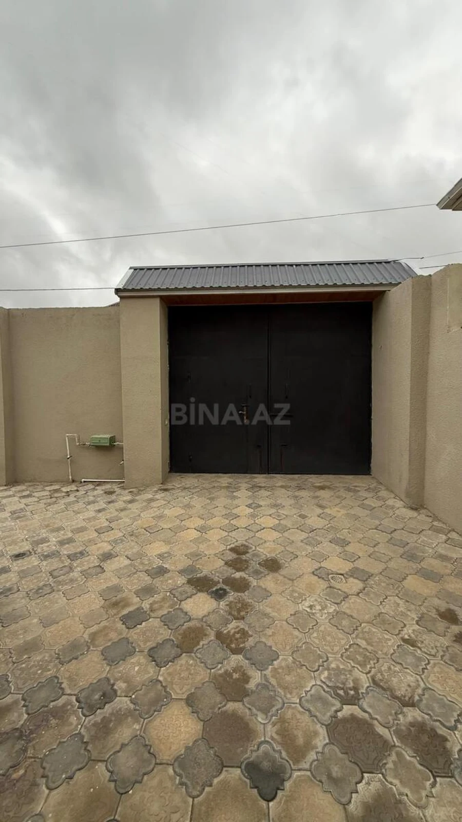 Satılır 5 otaqlı həyət evi 140 m²