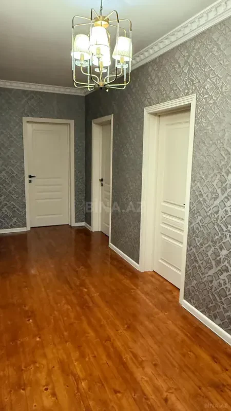 Satılır 5 otaqlı həyət evi 140 m²