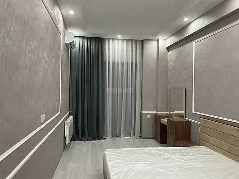 Kirayə verilir 4 otaqlı mənzil 155 m²