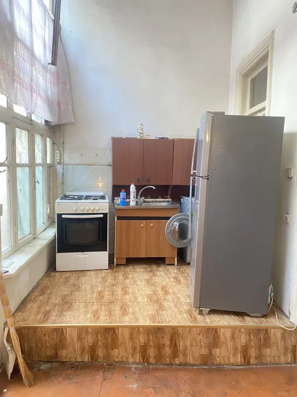 Satılır 2 otaqlı mənzil 75 m²