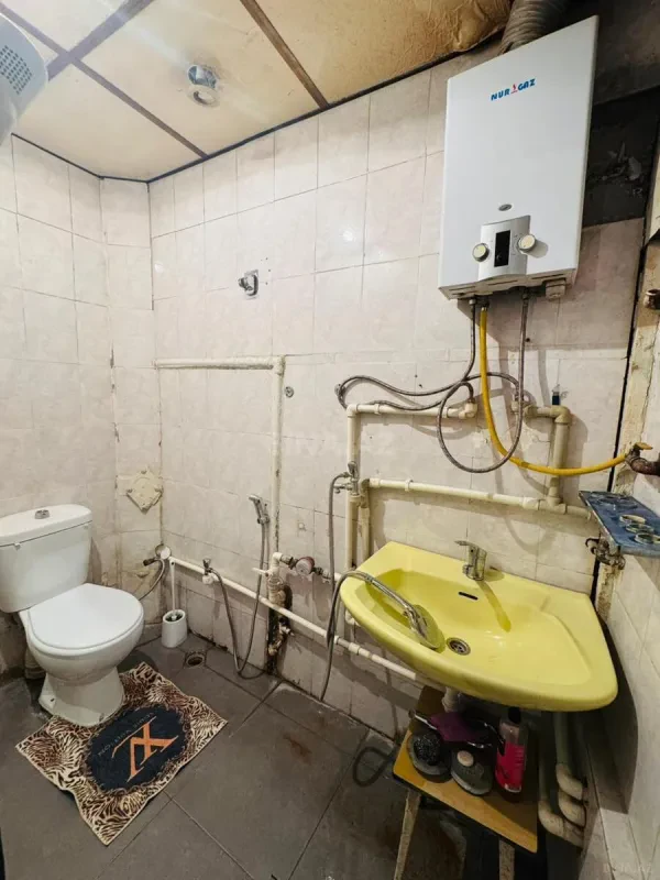 Satılır 2 otaqlı mənzil 75 m²