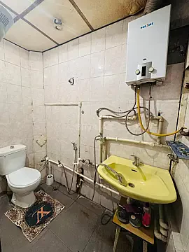 Satılır 2 otaqlı mənzil 75 m²