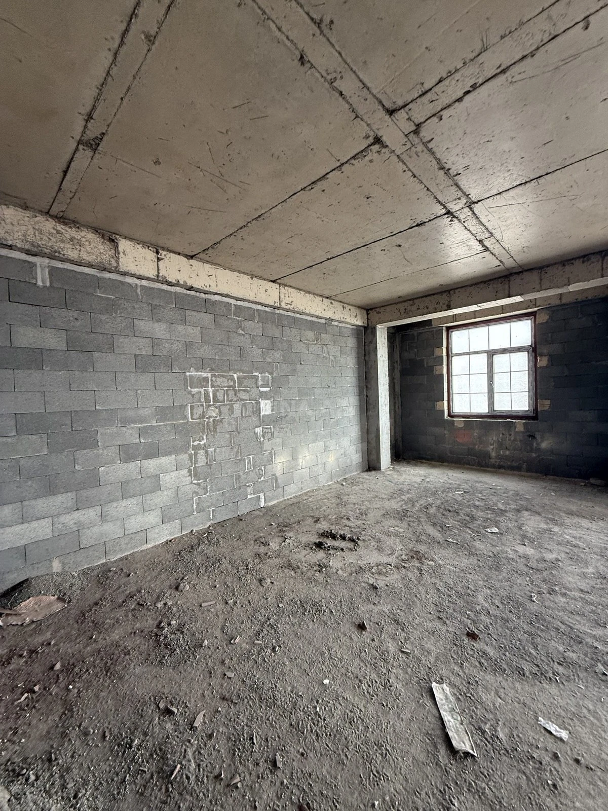 Satılır 7 otaqlı mənzil 415 m²