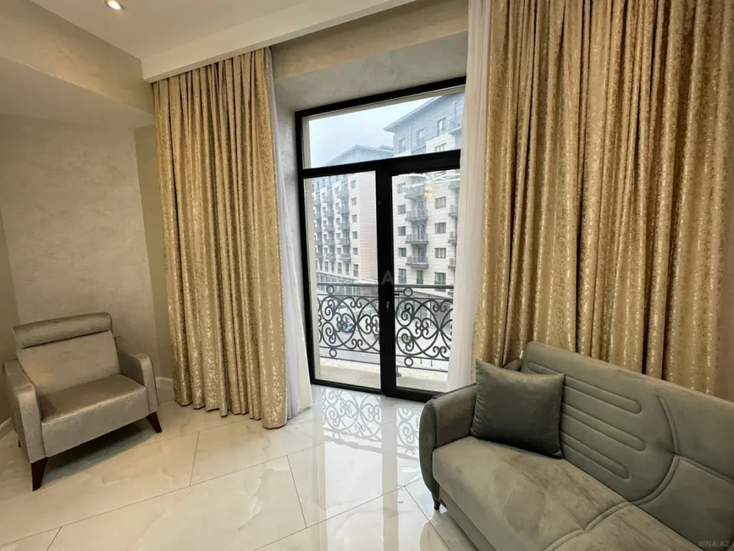 Kirayə verilir 3 otaqlı mənzil 101 m²