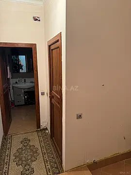 Satılır 5 otaqlı həyət evi 300 m²