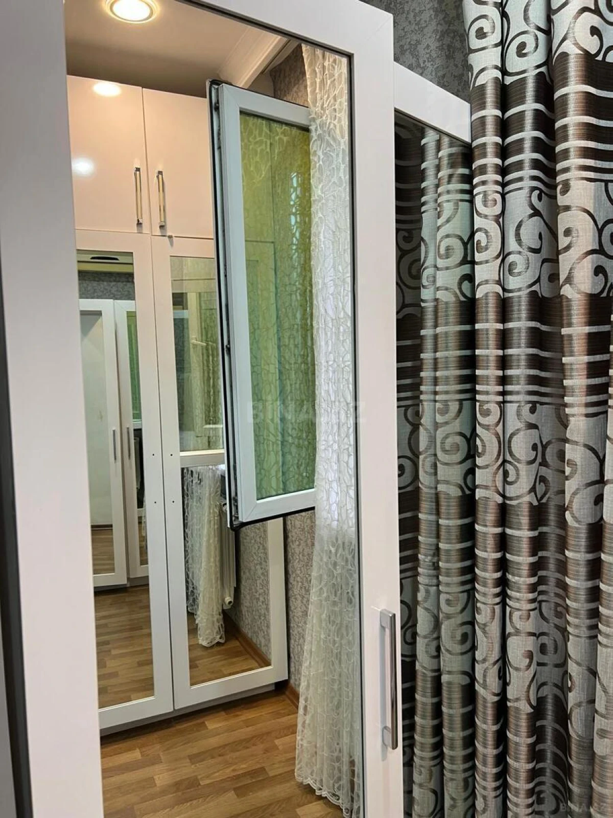 Satılır 2 otaqlı mənzil 50 m²