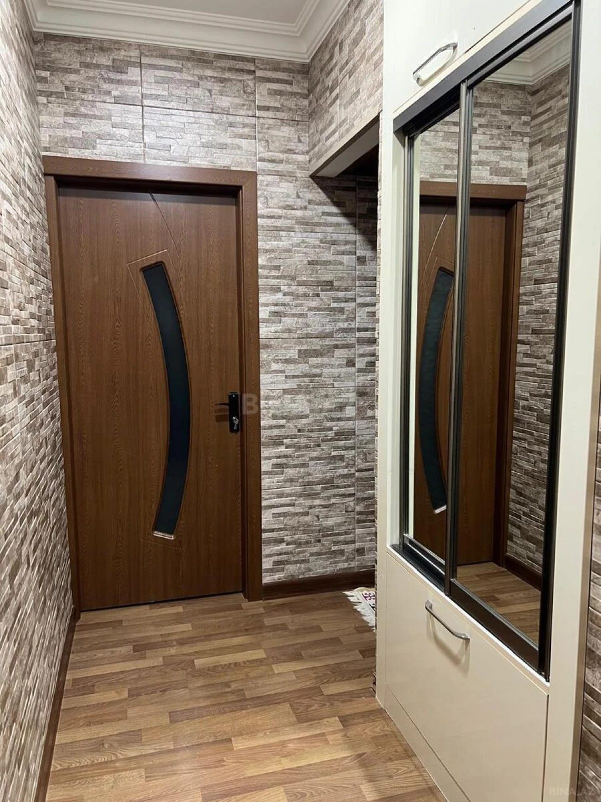 Satılır 2 otaqlı mənzil 50 m²