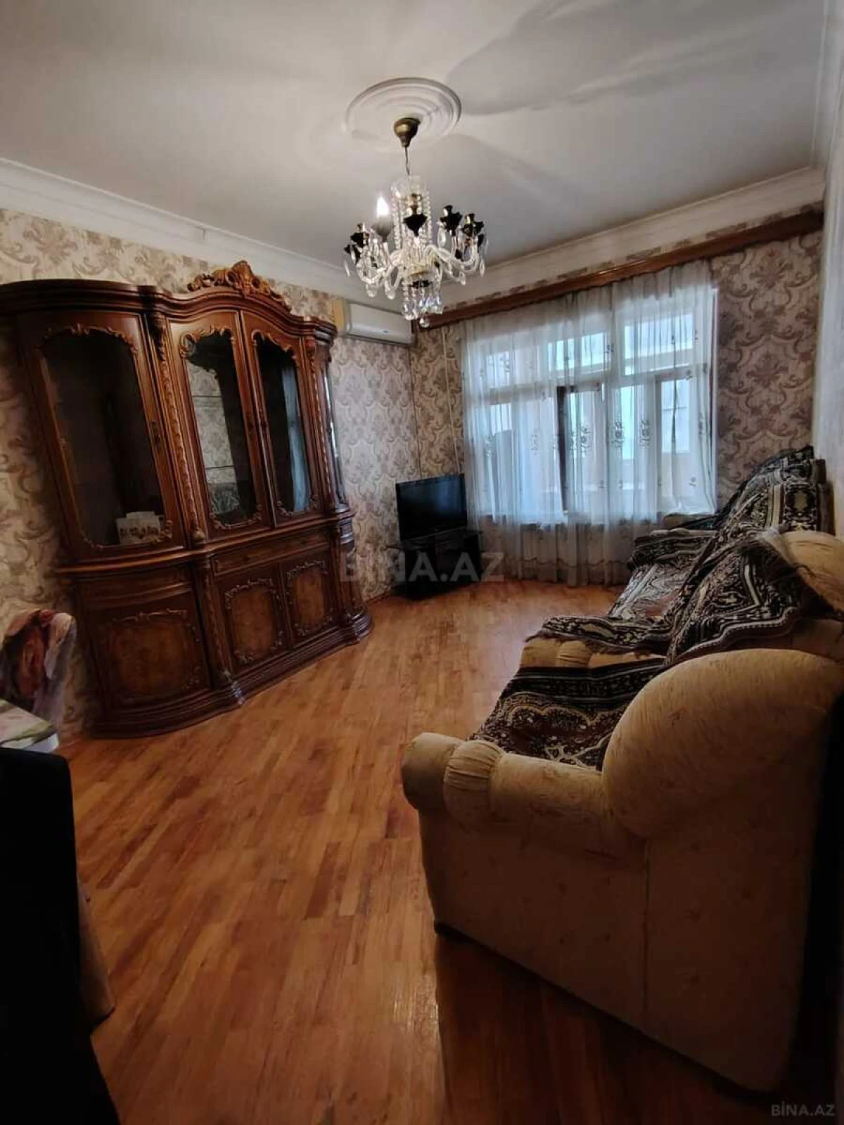 Kirayə verilir 2 otaqlı mənzil 60 m²