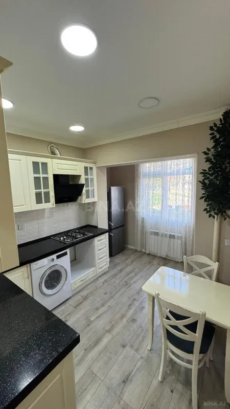 Kirayə verilir 2 otaqlı mənzil 60 m²