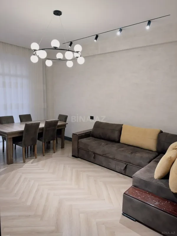 Kirayə verilir 3 otaqlı mənzil 95 m²