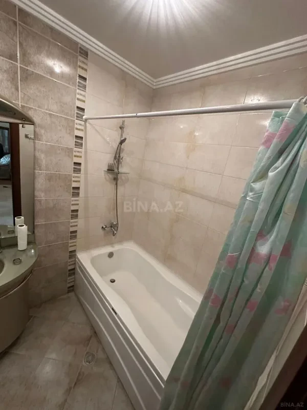Kirayə verilir 2 otaqlı mənzil 90 m²