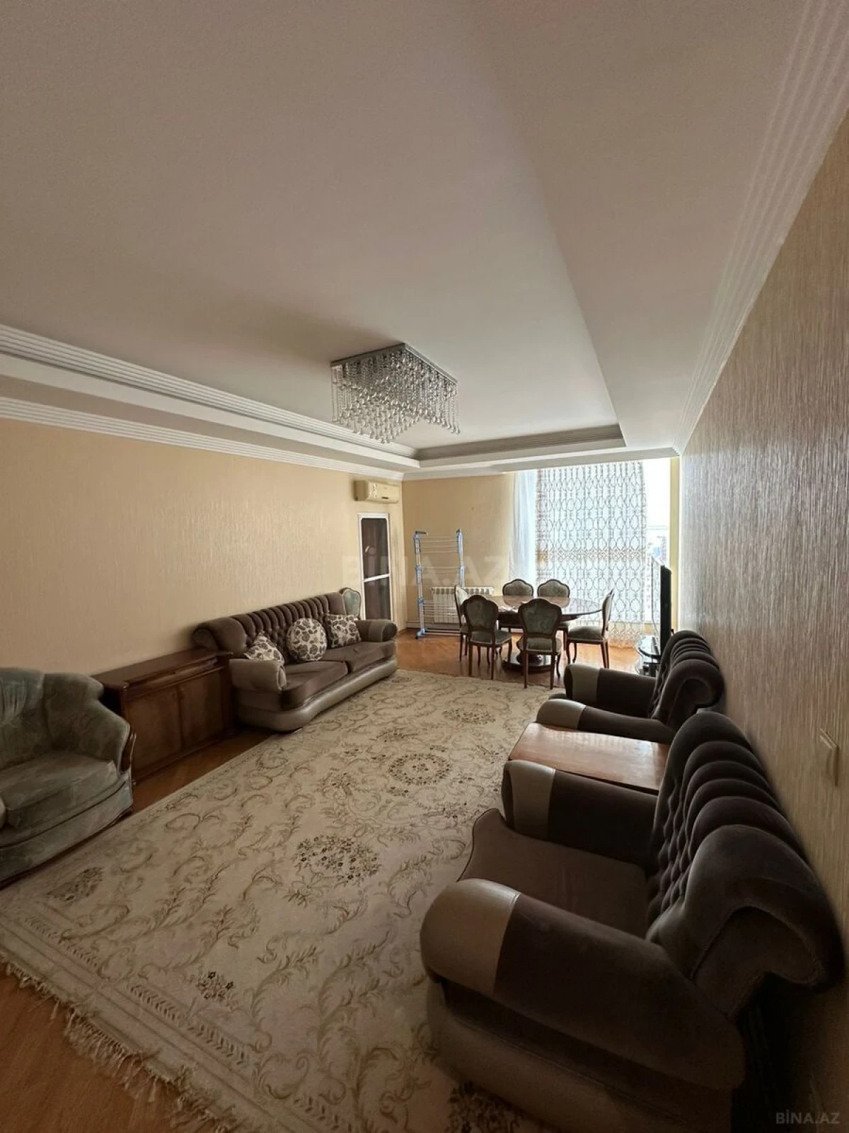 Kirayə verilir 2 otaqlı mənzil 90 m²