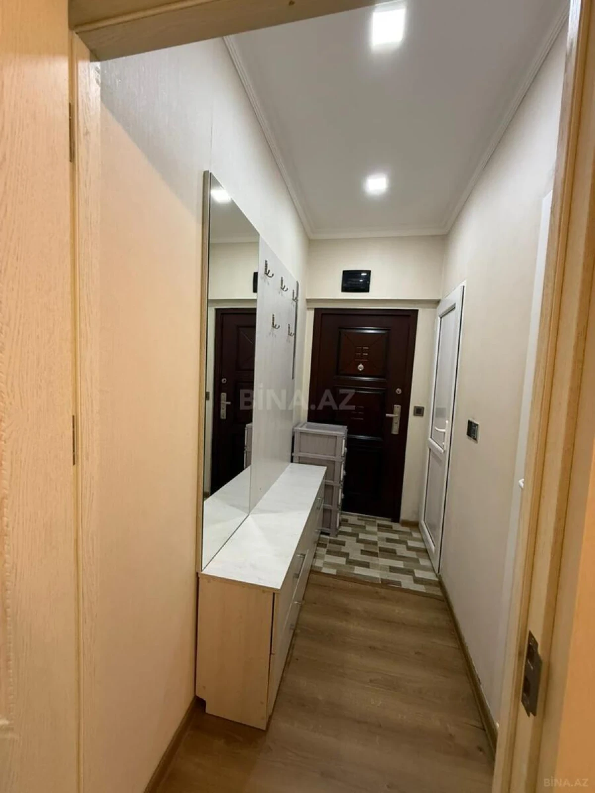 Satılır 2 otaqlı mənzil 55 m²