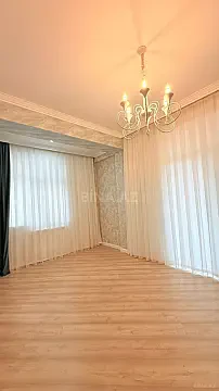 Satılır 3 otaqlı mənzil 128 m²
