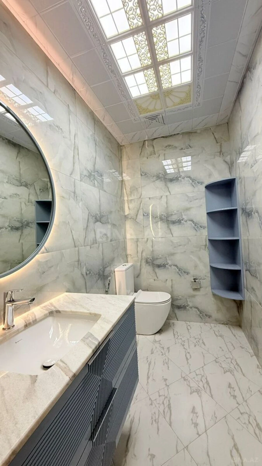 Satılır 3 otaqlı mənzil 128 m²