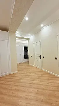 Satılır 3 otaqlı mənzil 128 m²