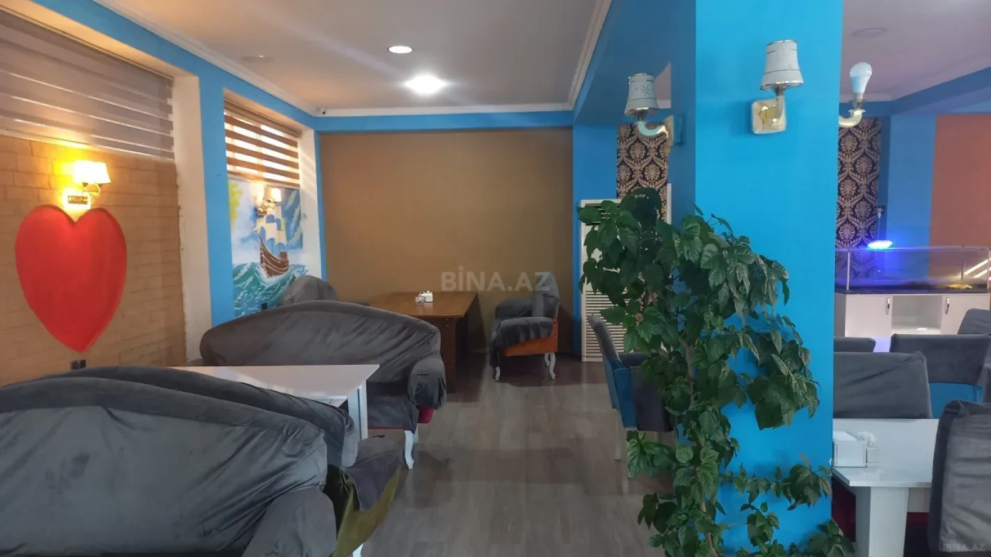 Satılır obyekt 528 m²
