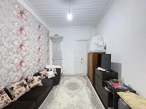 Satılır 1 otaqlı mənzil 40 m²