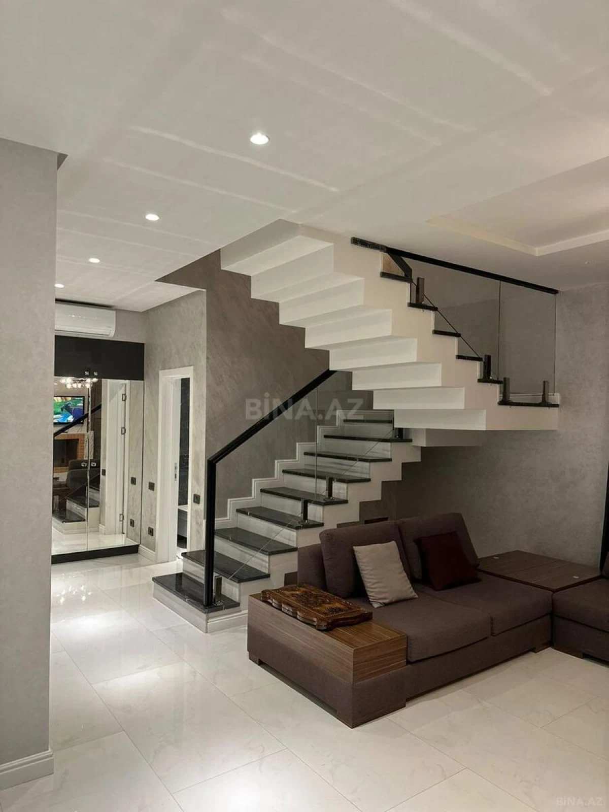 Kirayə verilir 4 otaqlı həyət evi 200 m²