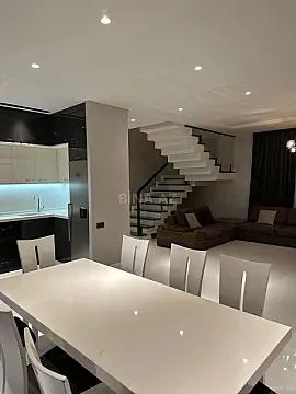 Kirayə verilir 4 otaqlı həyət evi 200 m²