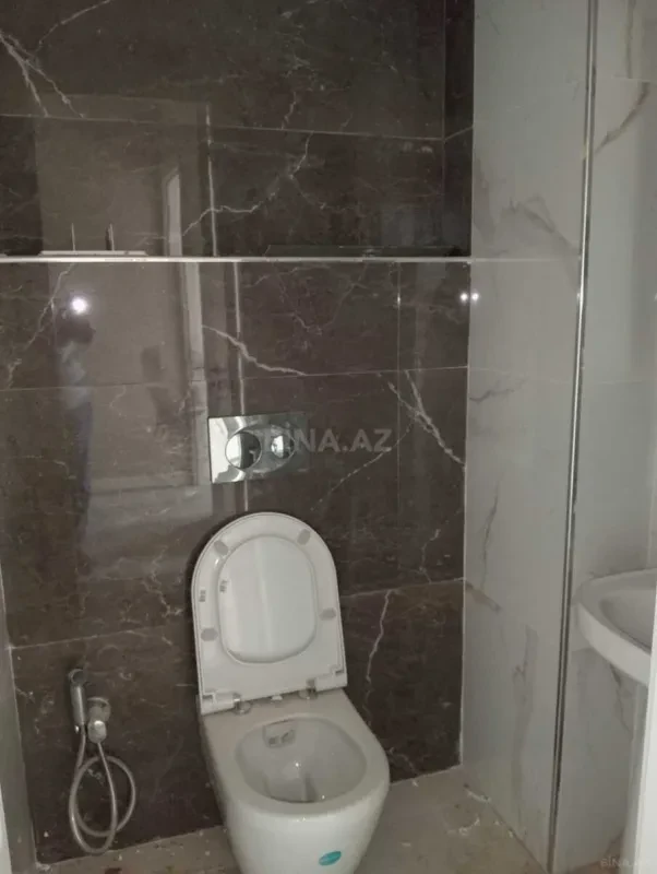 Satılır 3 otaqlı mənzil 99.7 m²