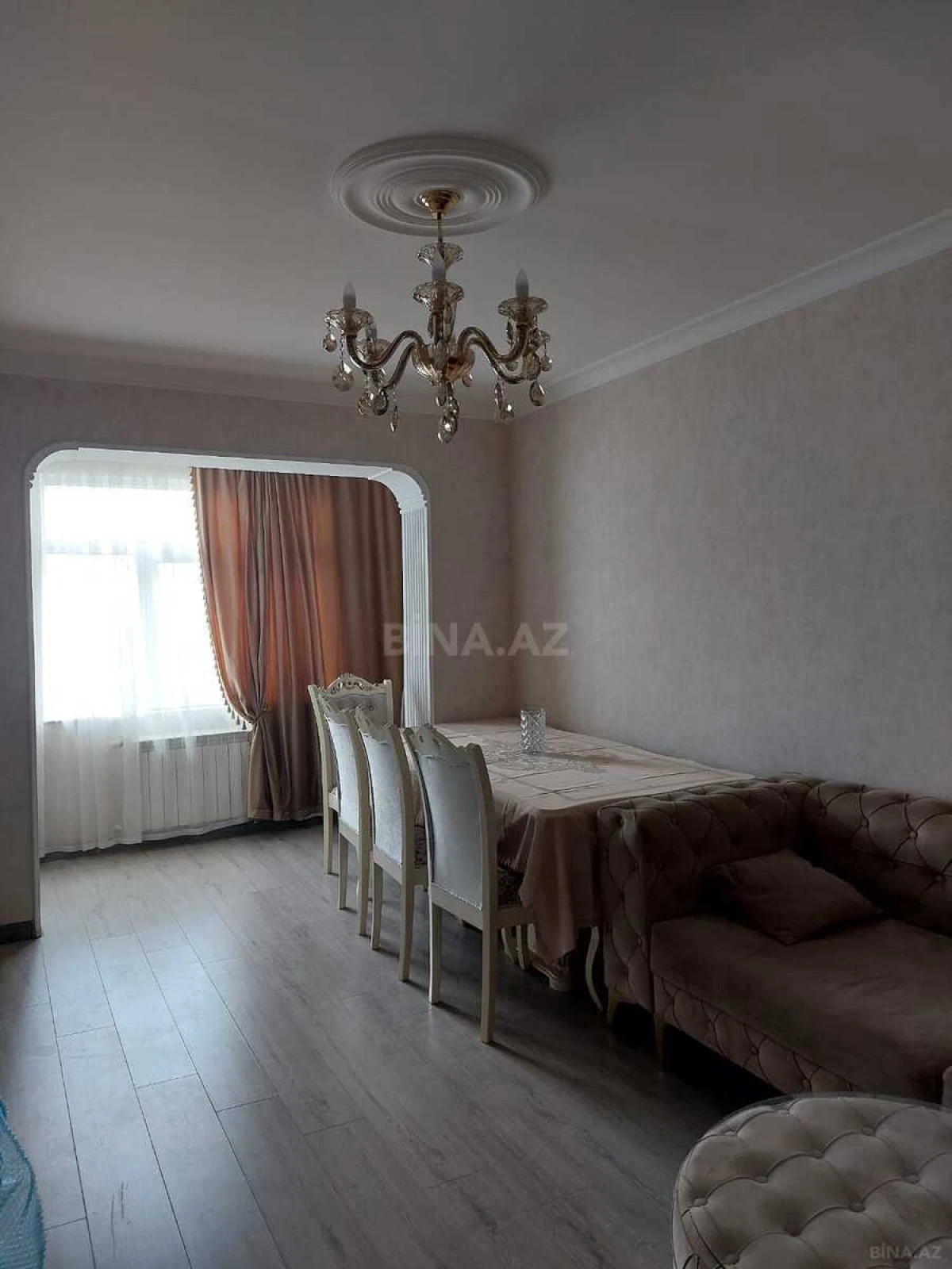 Kirayə verilir 2 otaqlı mənzil 65 m²
