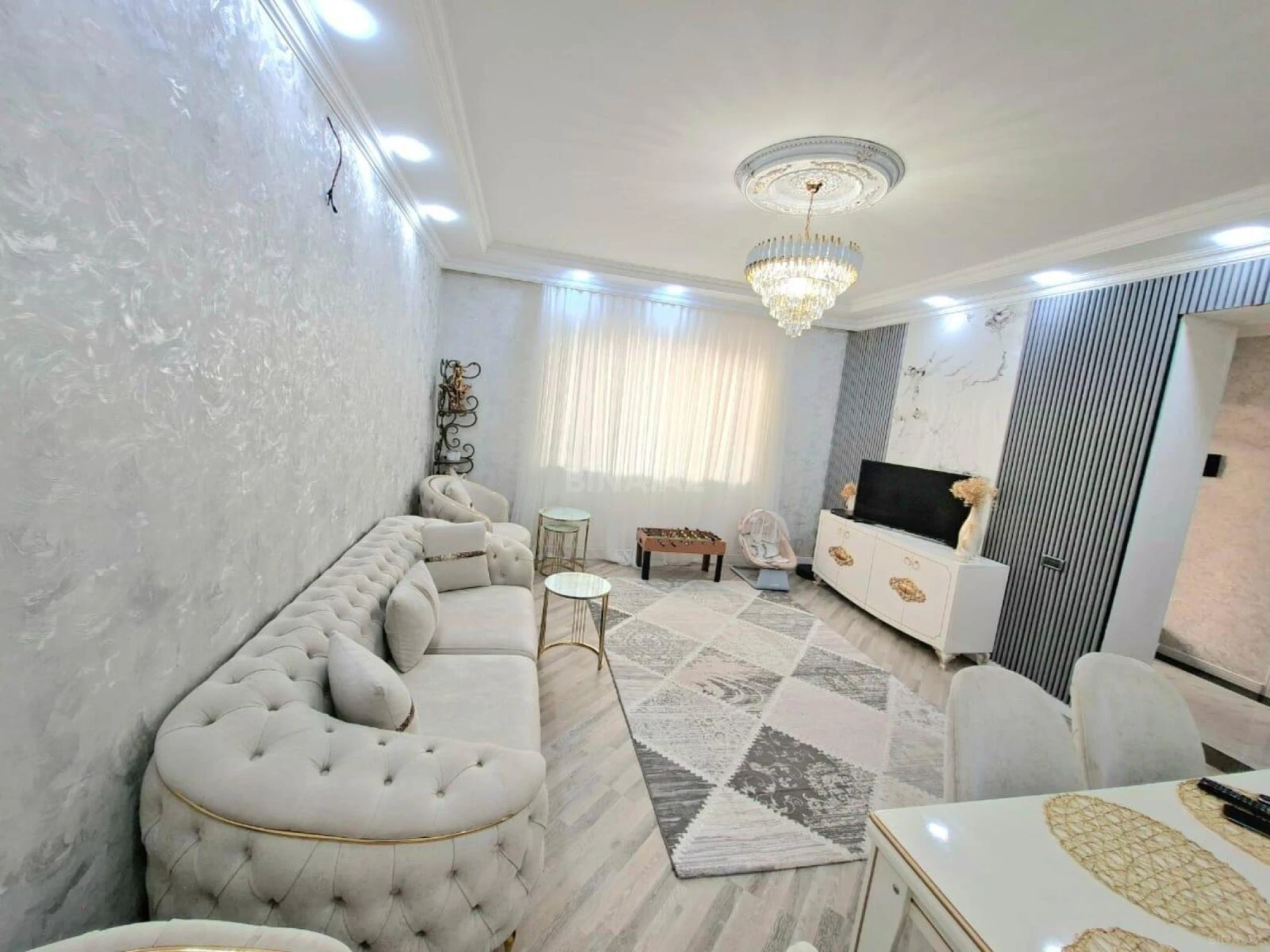 Kirayə verilir 4 otaqlı həyət evi 200 m²