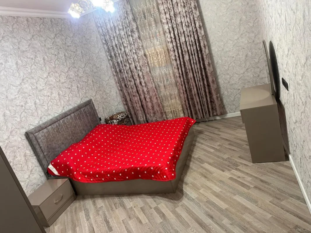 Kirayə verilir 4 otaqlı həyət evi 200 m²