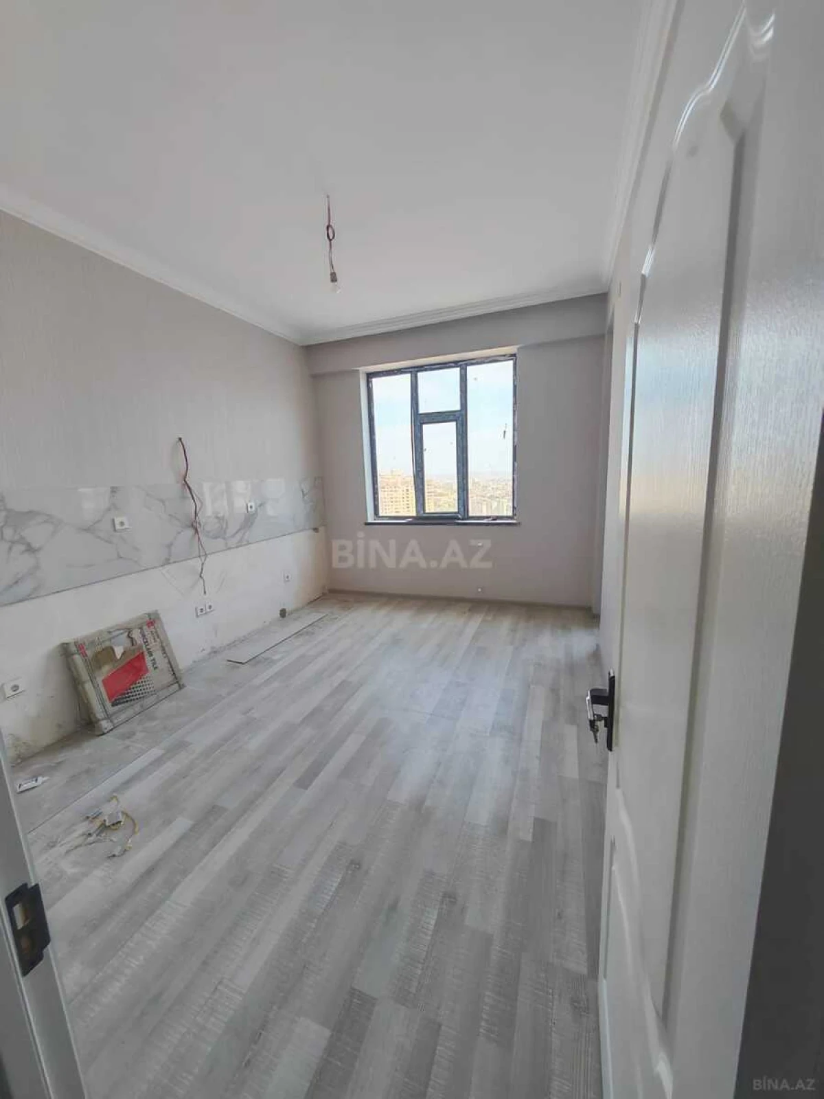 Satılır 2 otaqlı mənzil 88 m²