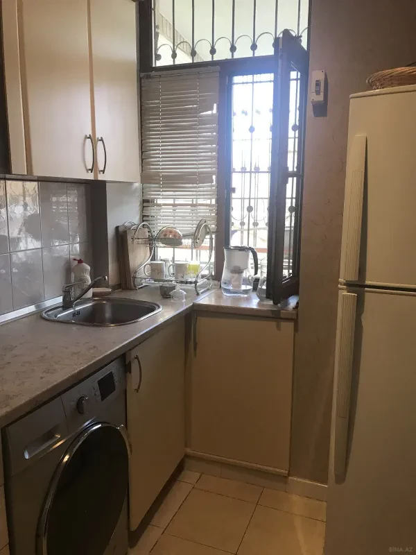 Kirayə verilir 2 otaqlı mənzil 60 m²