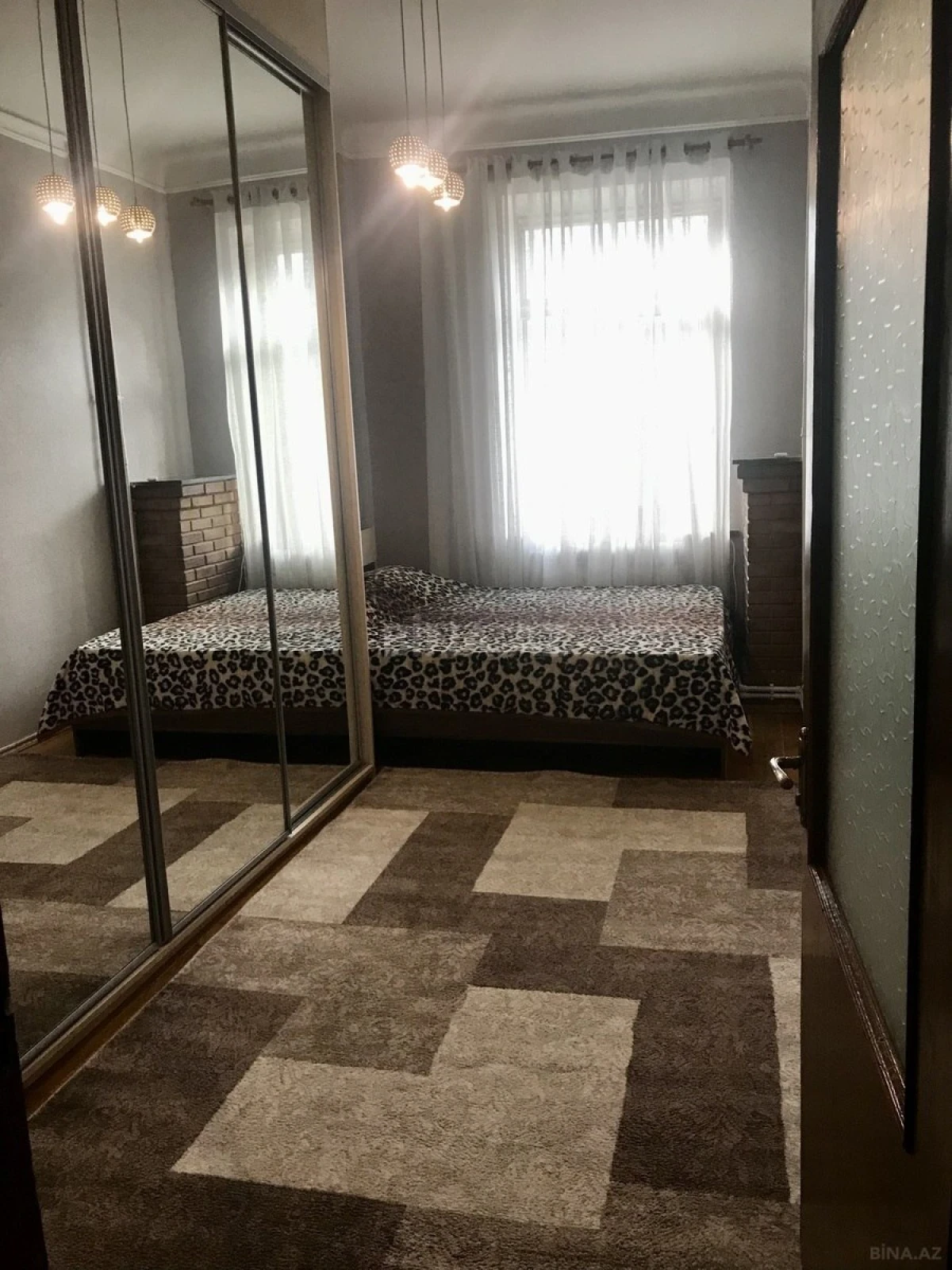 Kirayə verilir 2 otaqlı mənzil 60 m²
