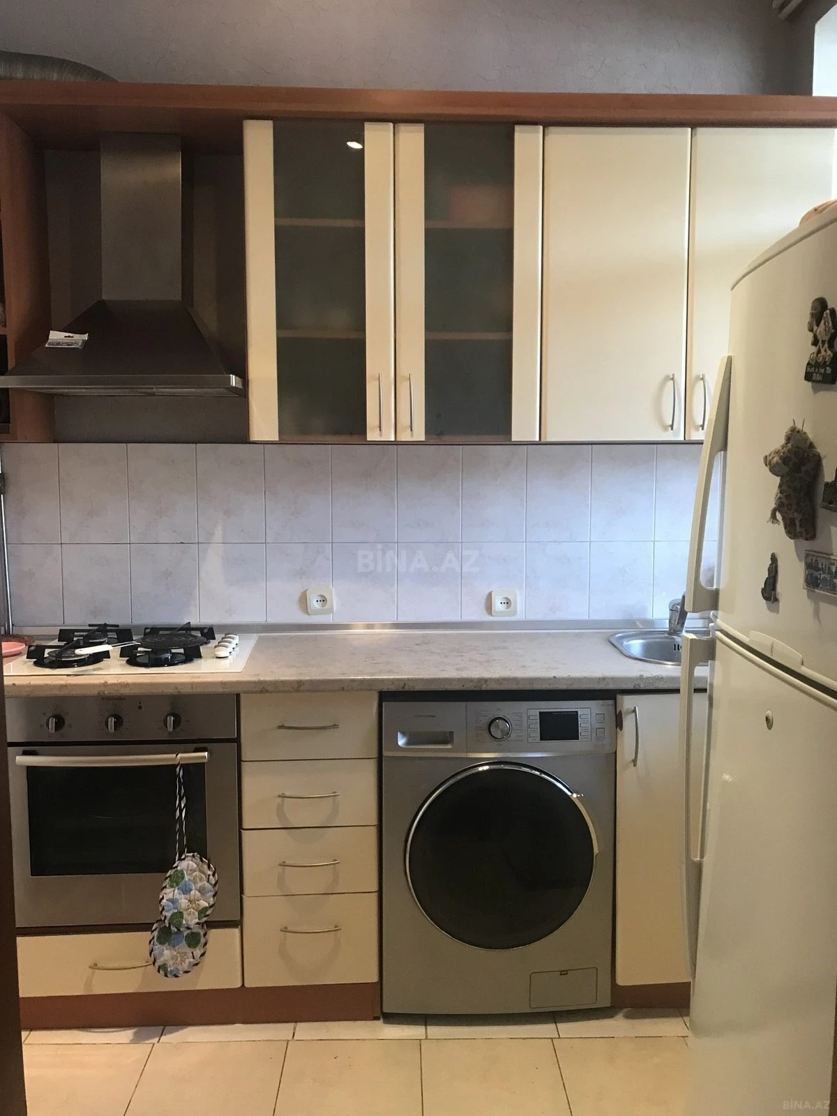 Kirayə verilir 2 otaqlı mənzil 60 m²