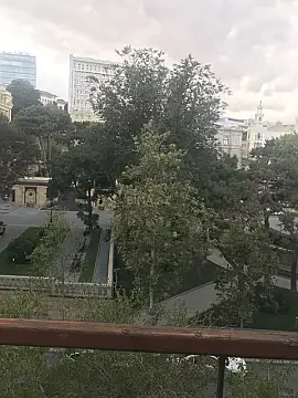 Kirayə verilir 2 otaqlı mənzil 60 m²