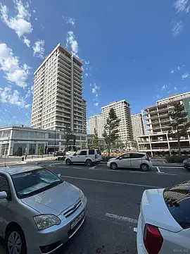 Satılır 4 otaqlı mənzil 194 m² — Bakı 4 otaq 194.00 m²