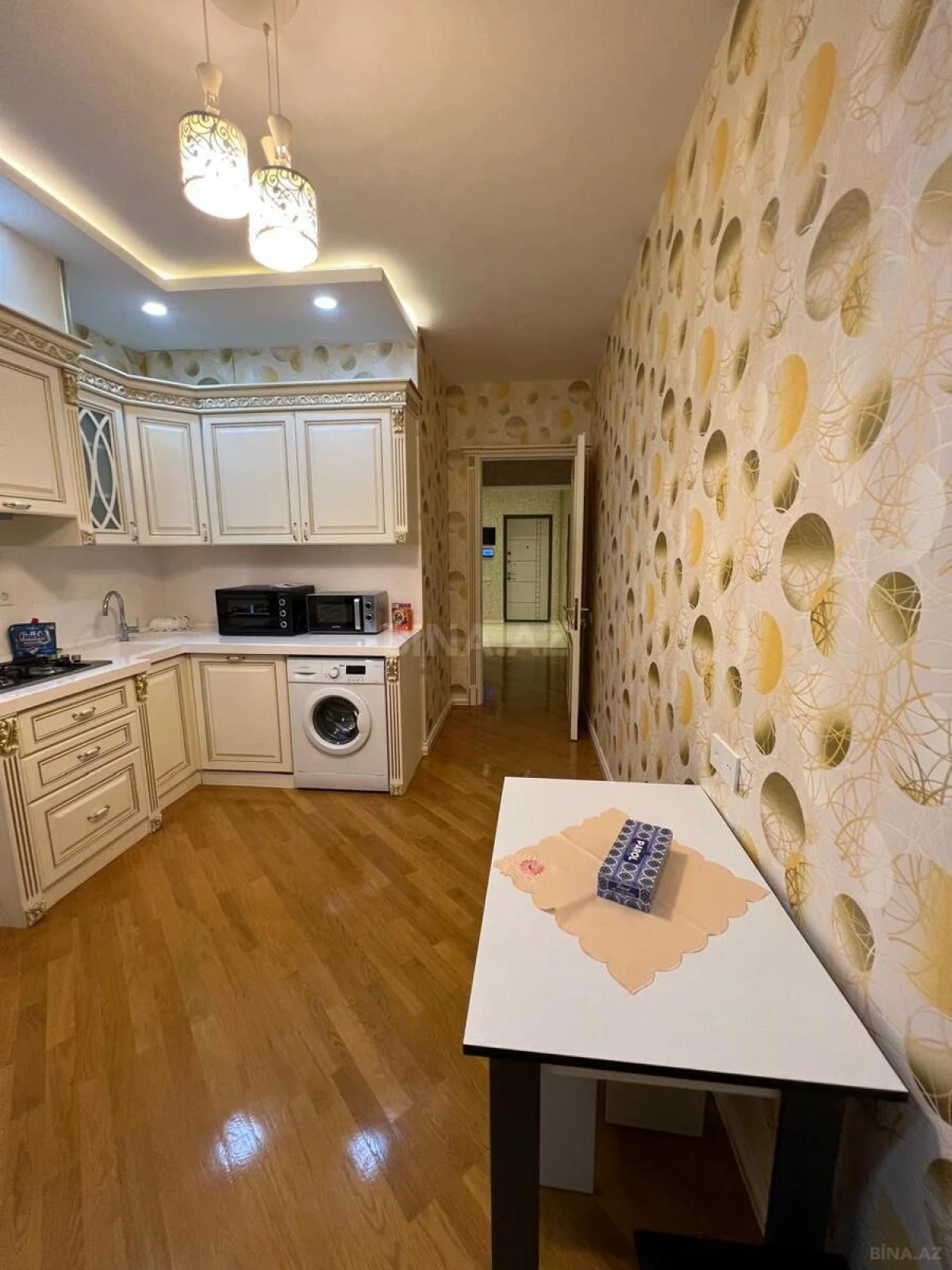 Satılır 2 otaqlı mənzil 110 m²