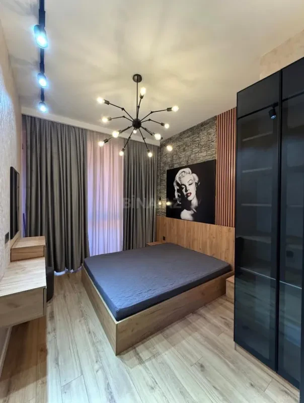 Kirayə verilir 2 otaqlı mənzil 70 m²